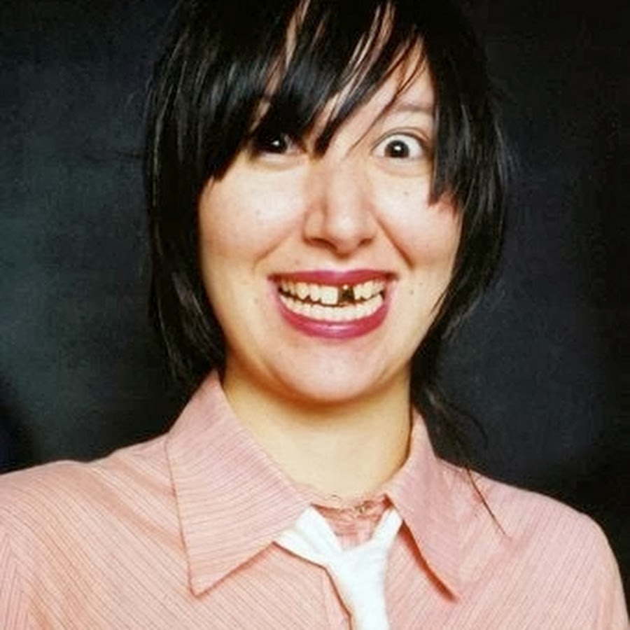 Как жить без зубов. Karen Lee Orzolek. Женщина без переднего зуба.