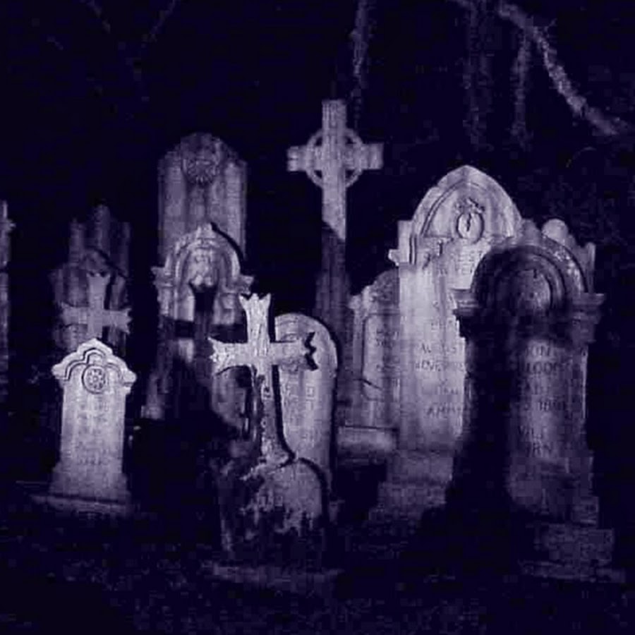 страшные картинки кладбища