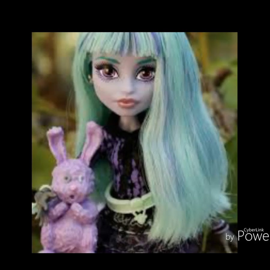 Монстр хай кукла твайла. Твайла монстер хай. Куклы монстер хай коффин бин. Твайла монстер хай электризованные. Твайла монстер хай кукла.