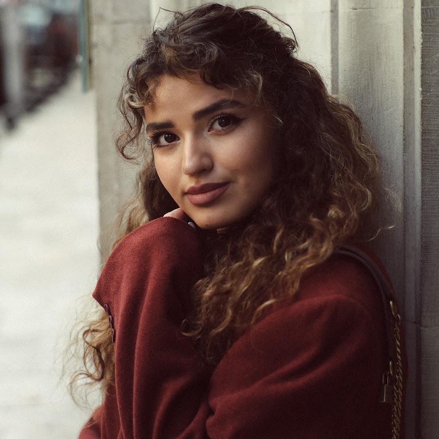 Naida akberli youtube